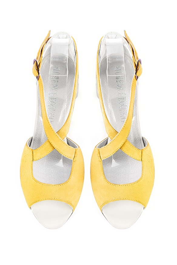 Women's yellow and off white elegant sandals closed at the back with crossed straps. Round toe. Low flare heels - Top view